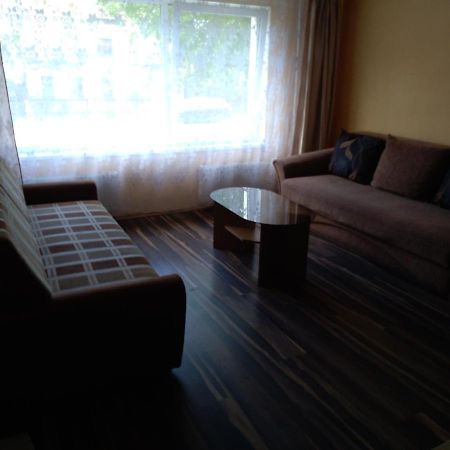Brivibas 25 Apartamenti Ventspils Exteriör bild