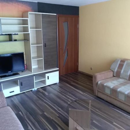Brivibas 25 Apartamenti Ventspils Exteriör bild