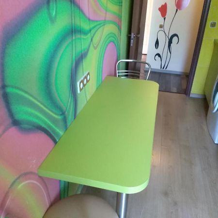 Brivibas 25 Apartamenti Ventspils Exteriör bild