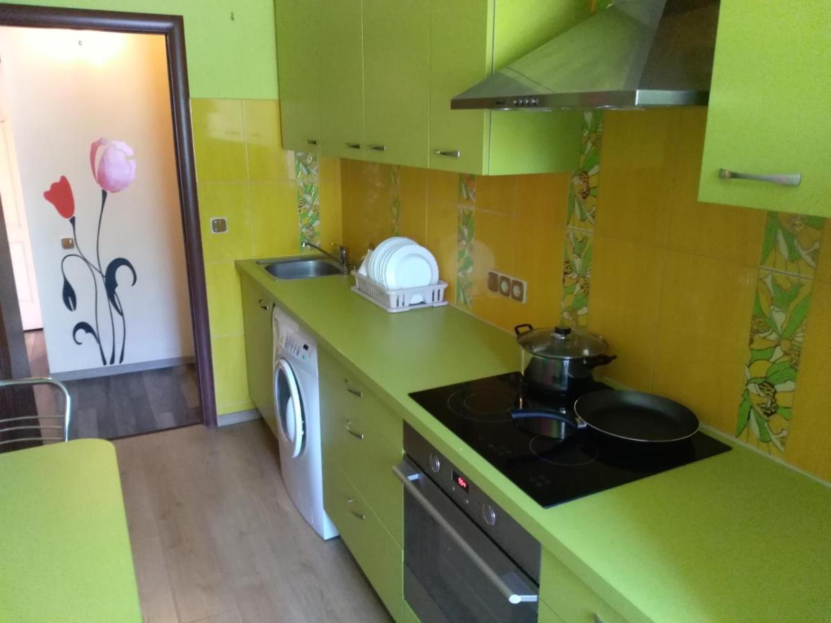 Brivibas 25 Apartamenti Ventspils Exteriör bild