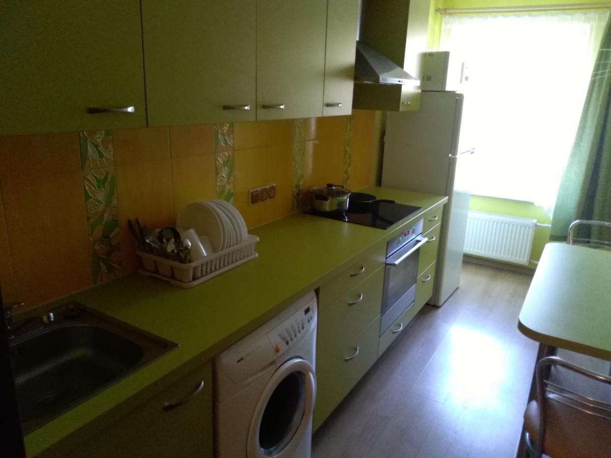 Brivibas 25 Apartamenti Ventspils Exteriör bild
